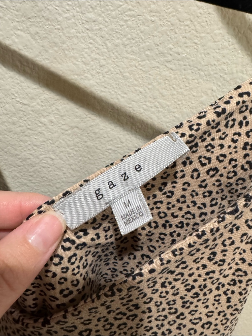 Gaze Leopard V-Neck Bodysuit - Picture 4 of 5